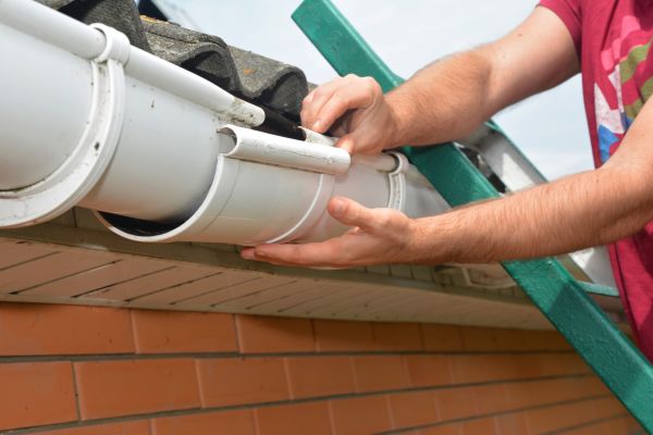 Cost of Large Gutter Repair in Plant City