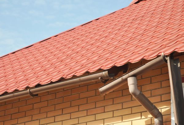 Loose Gutter Repair in Plant City